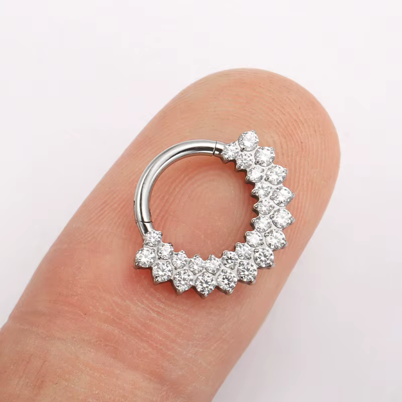 ASTM F136 titane Clicker Septum nez anneau Piercing CZ Daith boucle d'oreille cerceau avant face art