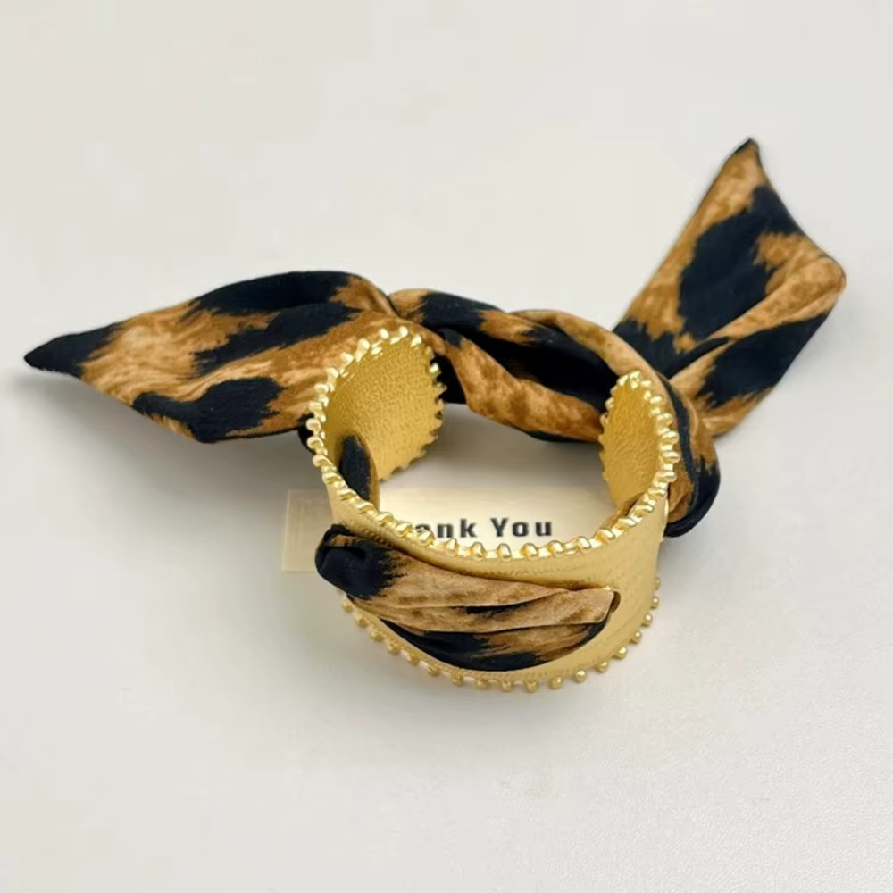 Bracelet large ouvert en métal, manchette en alliage de Style européen et américain avec ruban, acce