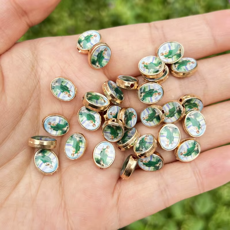 30 pièces plaqué or St Jude catholique charme ovale vert San Judas Tadeo Bracelet chapelet perles ac