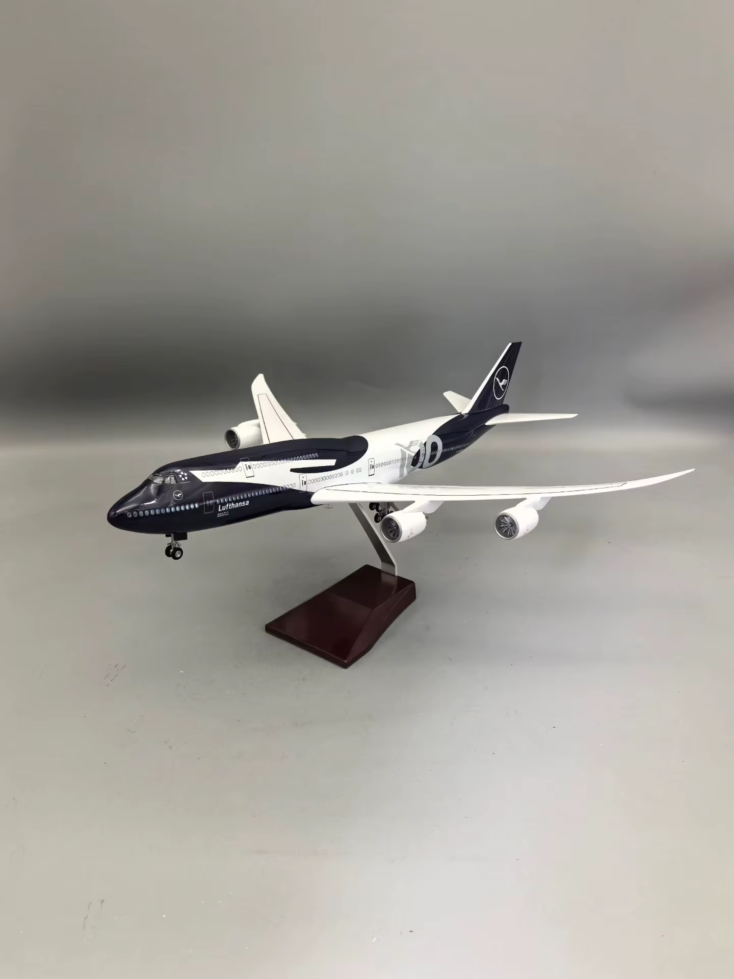 NOUVEAU Modèle d'avion Lufthansa B747 de 47 cm, édition 100 ans, réplique en résine avec roues, pour