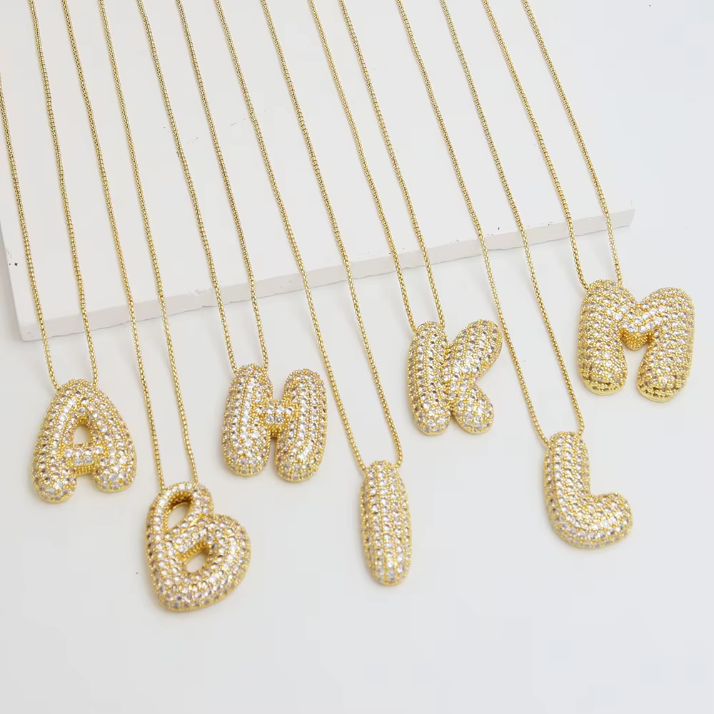 Collier avec initiale en zircon CZ scintillant pour femme, chaîne en forme de boîte, plaqué or, pend