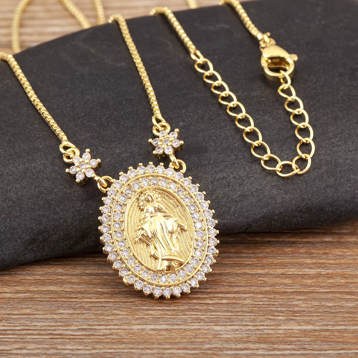 Nidin classique polyvalent vierge marie pendentif à breloque collier pour femmes cuivre brillant cri