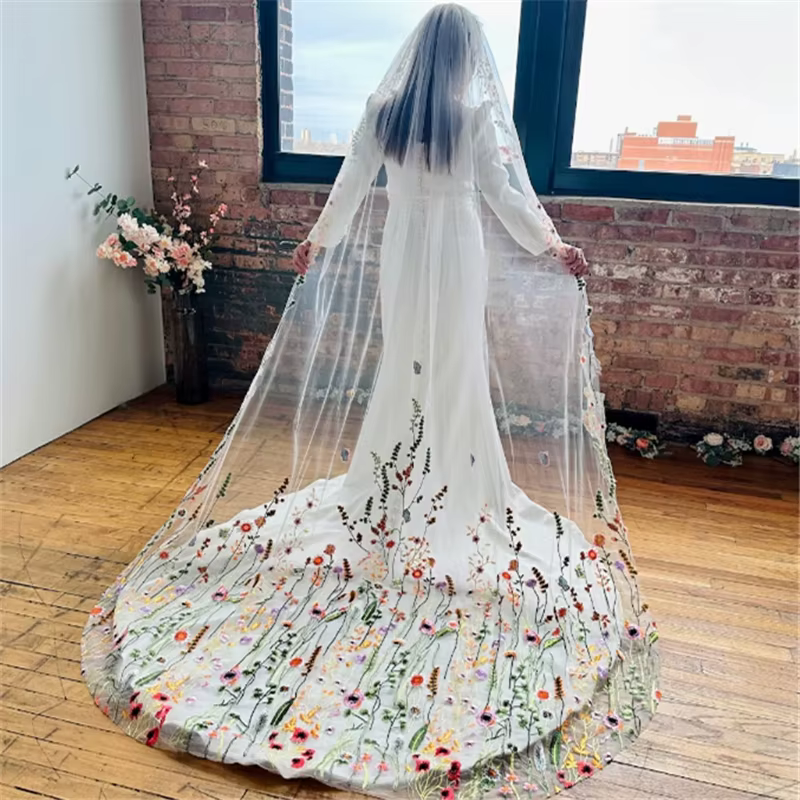 Voiles de mariée colorés à bord entièrement en dentelle, avec peigne, cathédrale, longs accessoires 