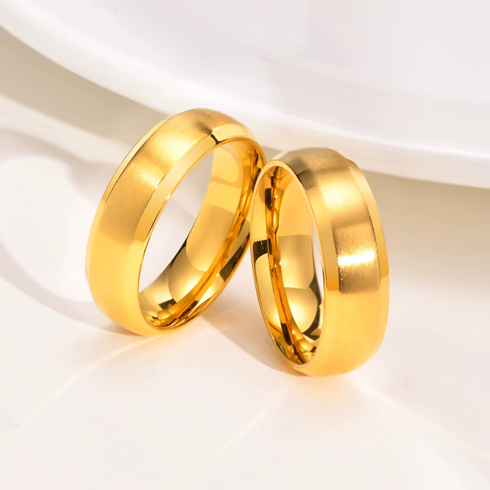 Bague centrale brossée à bord biseauté en acier inoxydable pour hommes et femmes, alliance, nom pers