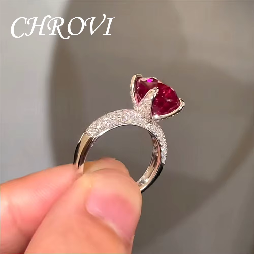Belle bague ouverte élégante en argent sterling 925 avec saphir rouge pour femme. Bijoux en pierres 
