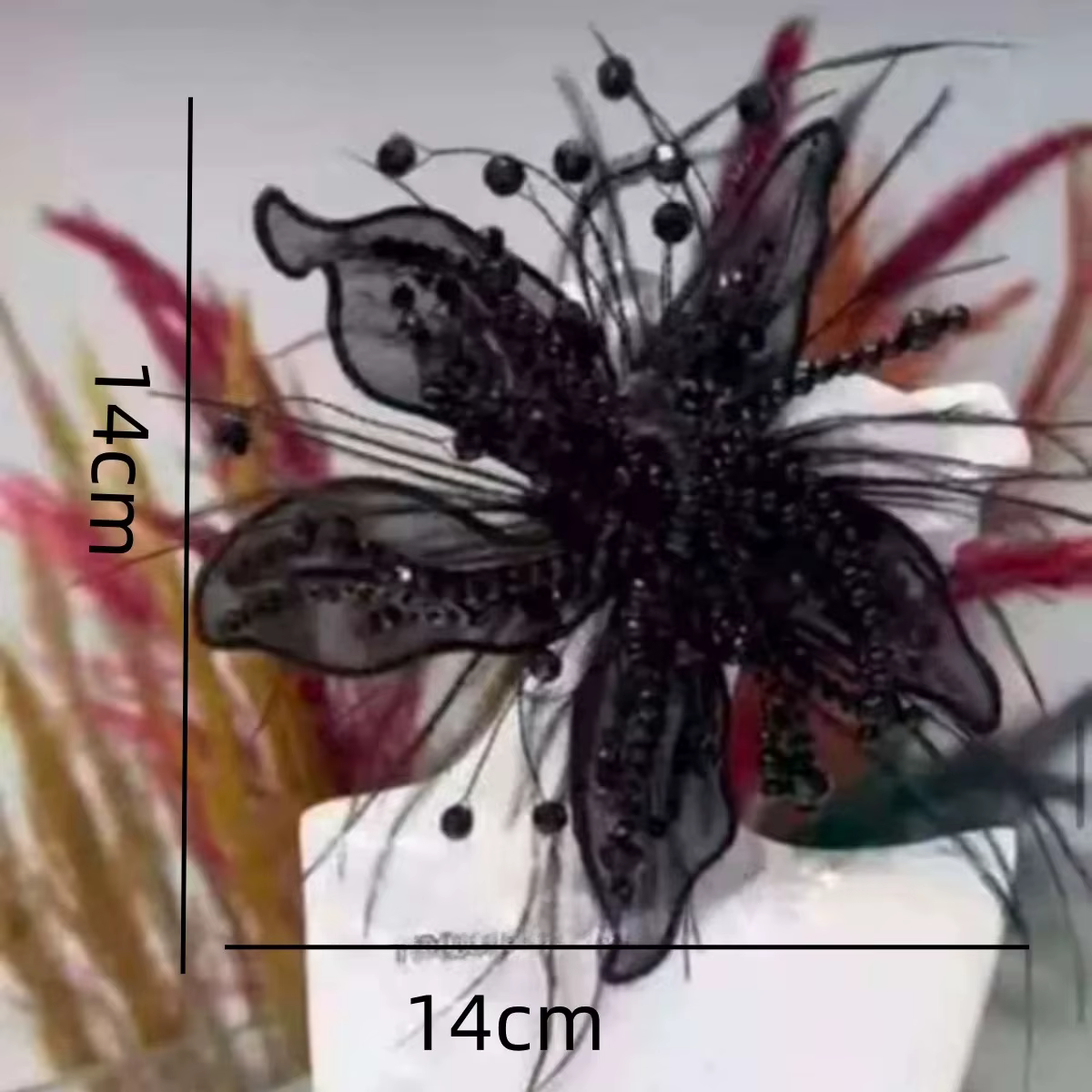 Broche en plumes de mariage brillantes, perles faites à la main, fée de la forêt, belles boucles d'o