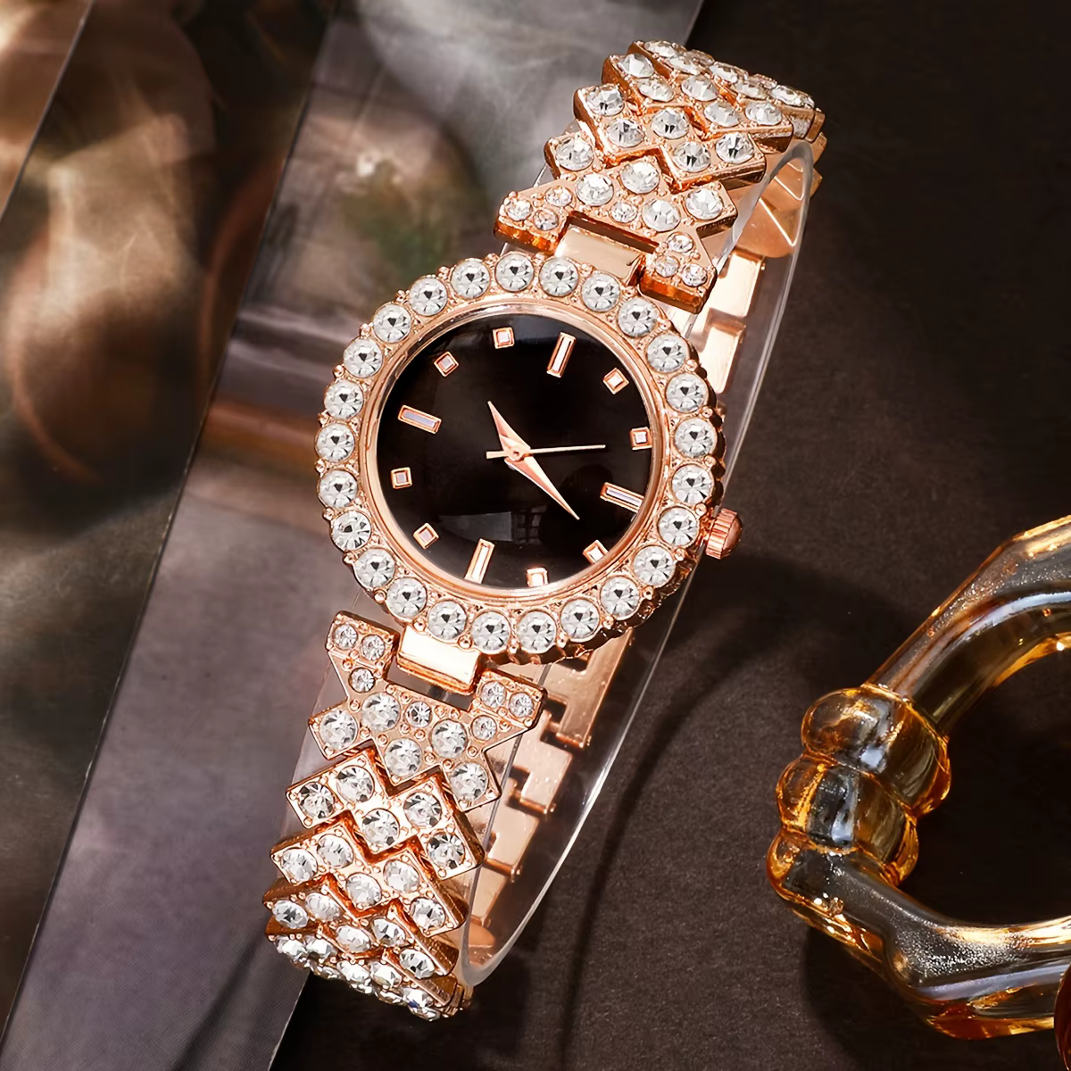 Montre à quartz rétro à la mode pour femmes de 5 pièces et ensemble de bijoux en cristal