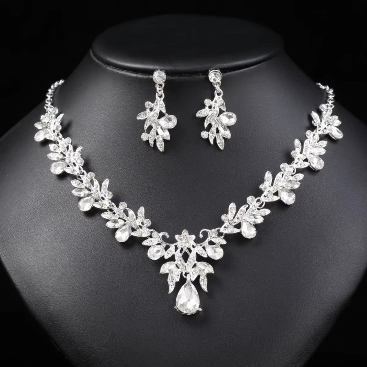 Ensemble de 3 pièces : Collier et boucles d'oreilles en pierres précieuses, style miroir croisé, exa