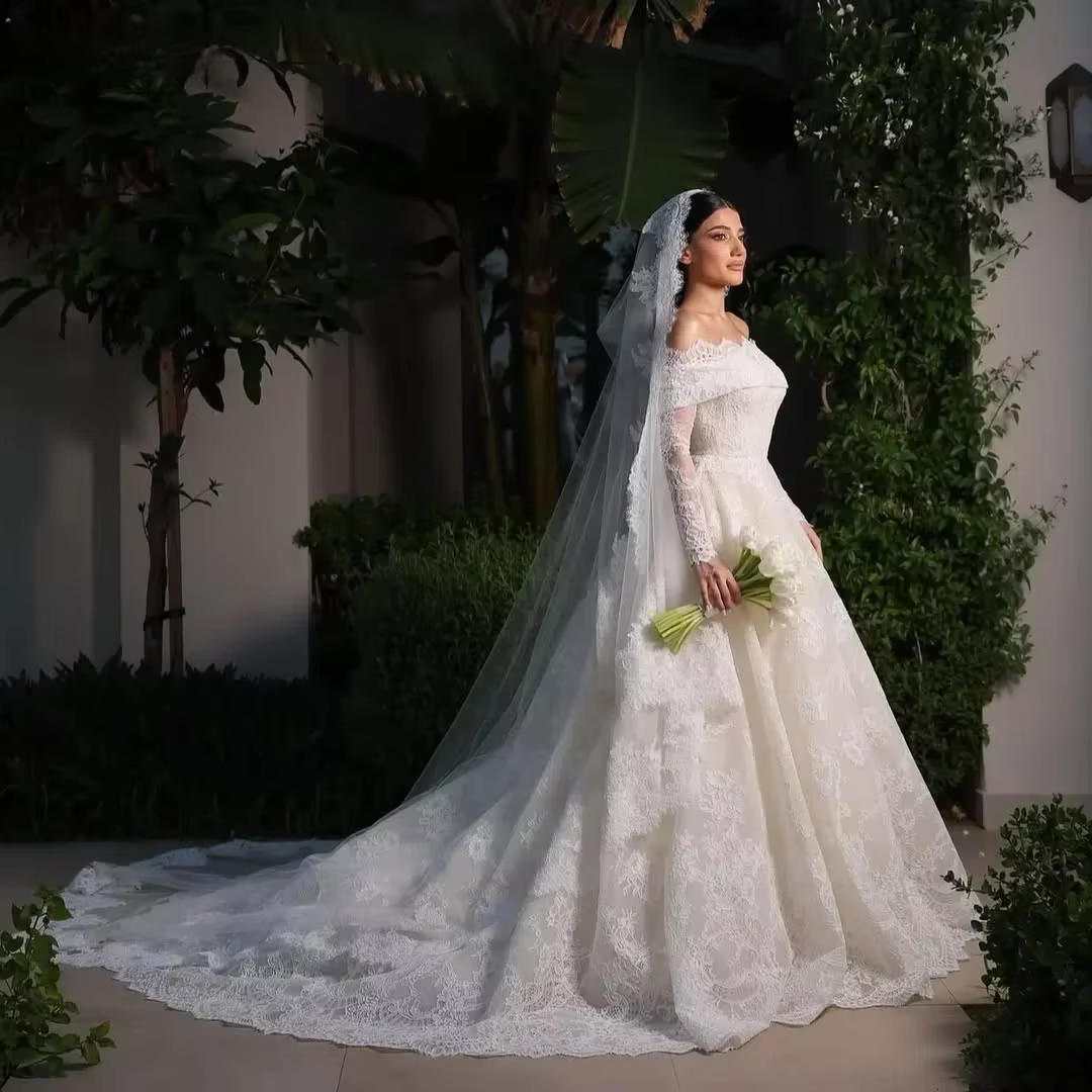 Robe de mariée trapèze en dentelle romantique, personnalisée, col bateau, épaules dénudées, dos nu, 
