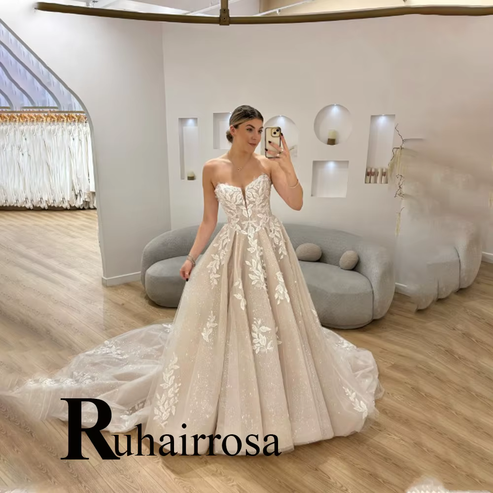Ruhair à la mode sans manches robes De mariée a-ligne dentelle Appliques Corset plissé robe De marié