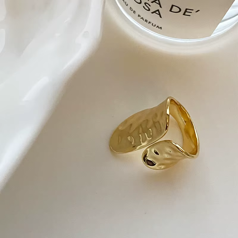 Nouvelles bagues minimalistes couleur or 2026 pour femmes et couples, bijoux fantaisie vintage punk 