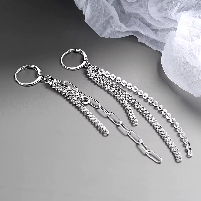 CIAXY – boucles d'oreilles longues asymétriques pour femmes, couleur argent, pompon de tempérament, 
