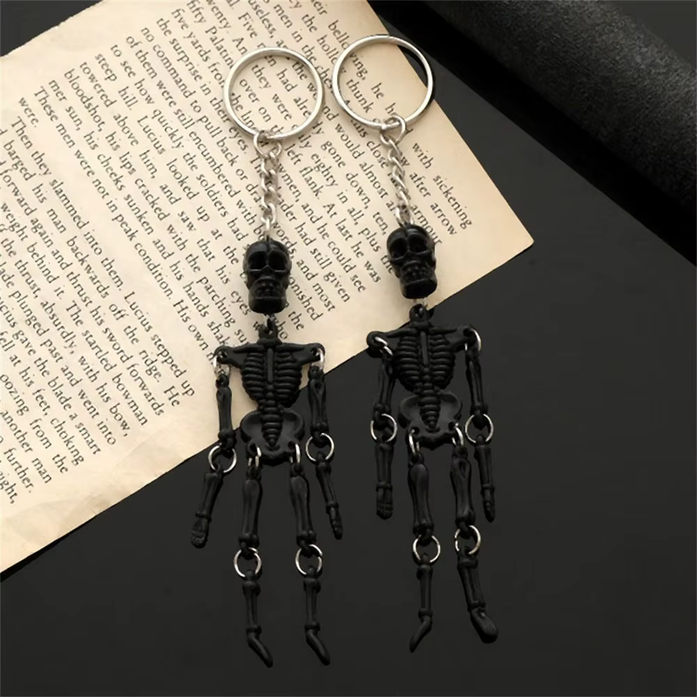 Couples cadeau de luxe Punk crâne coréen mode bijoux crâne porte-clés squelette porte-clés lumineux 