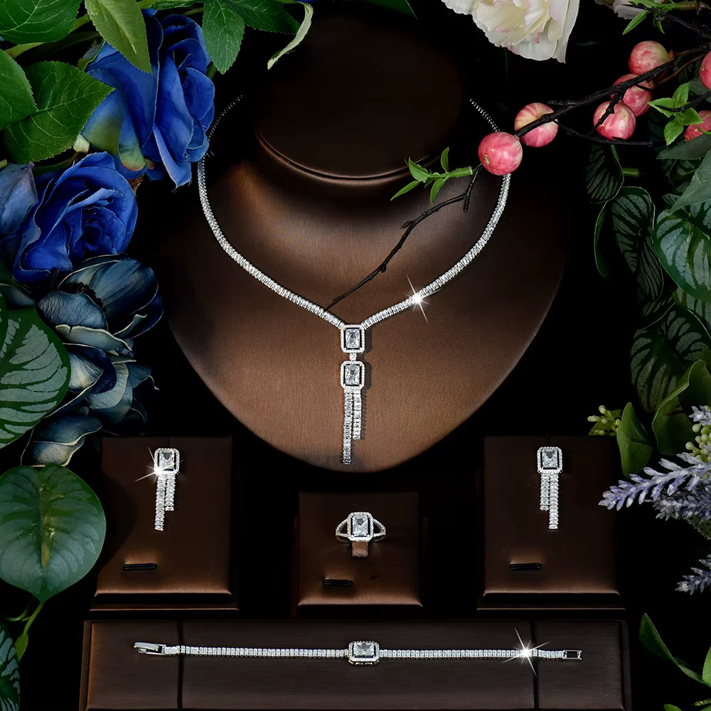 HIBRIDE Parure de bijoux 4 pièces en zircon brillant, élégante et tendance, pour femme, idéale pour 