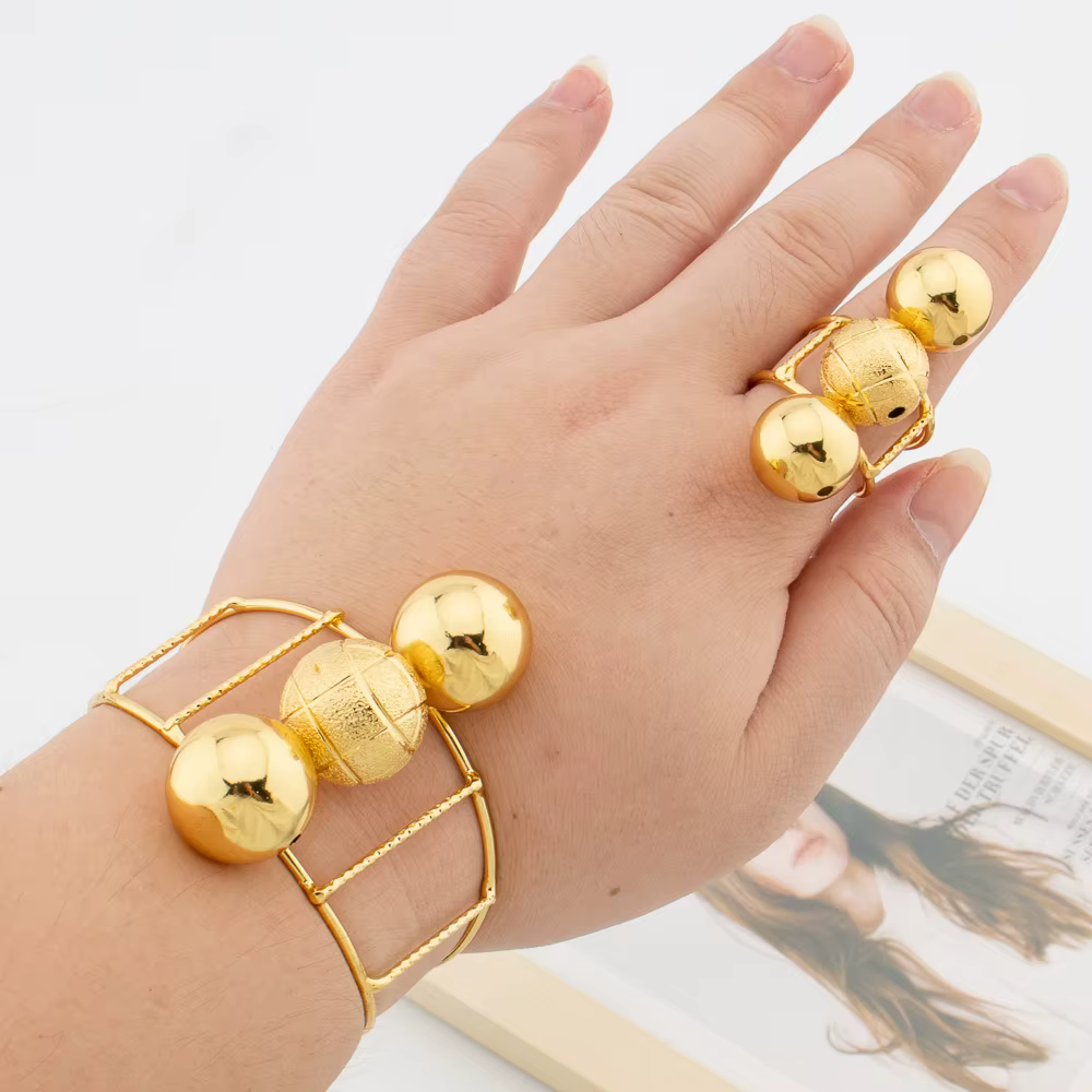 Ensemble de bijoux africains couleur or pour femmes, Design de perles, bracelet manchette et bague, 