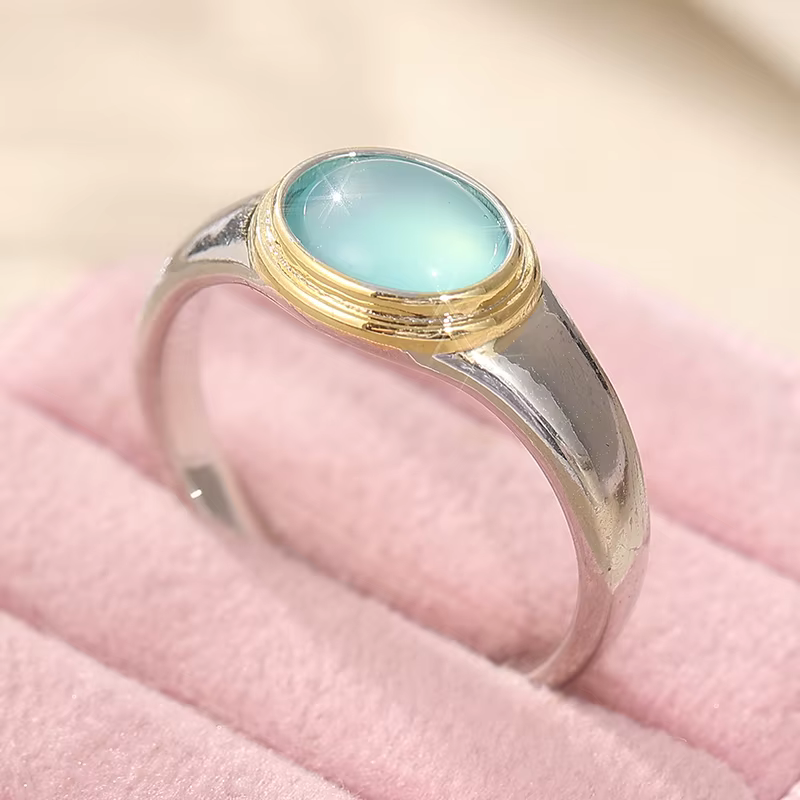 Bague élégante pour femme avec pierre bleue marine incrustée, tendance, bicolore, pour usage quotidi