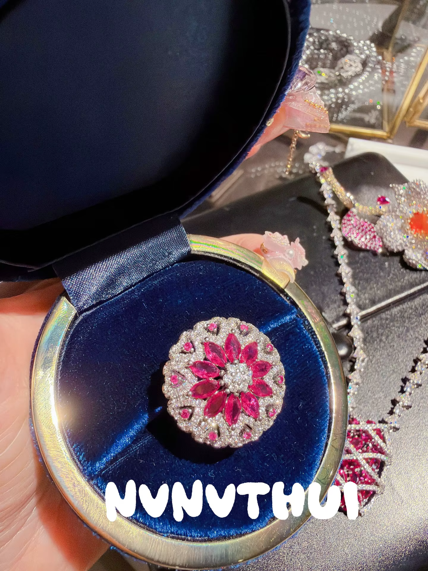 Ensemble bague et bracelet scintillant pour femme, motif nid d'abeille, avec poudre rouge et graines