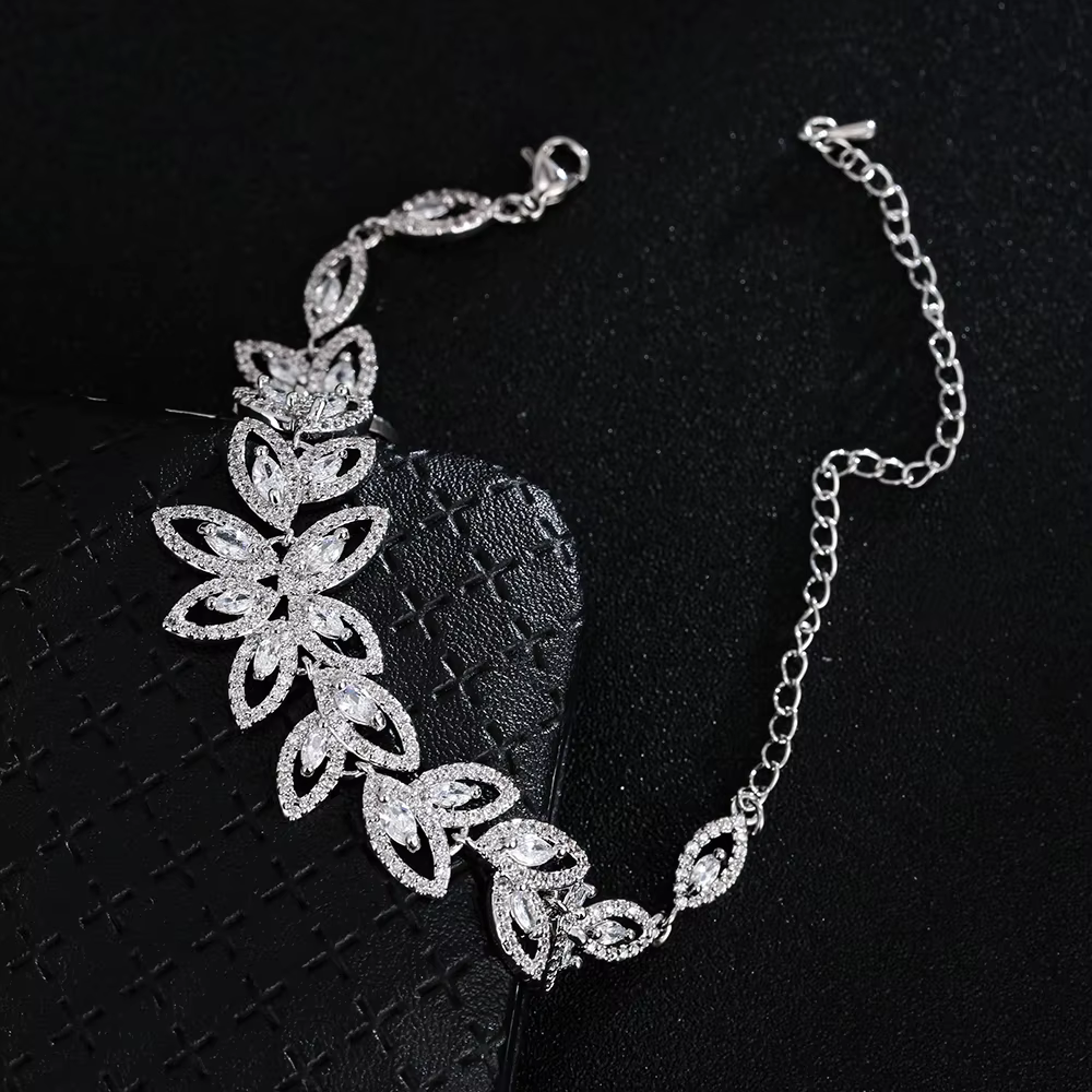 SUGO – ensemble de boucles d'oreilles en zircone pour femme, bijoux de luxe, brillant, exquis, fleur
