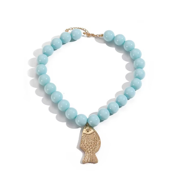 Collier de perles avec pendentif poisson doré, ras-de-cou en perles épaisses, bijoux de plage d'été,