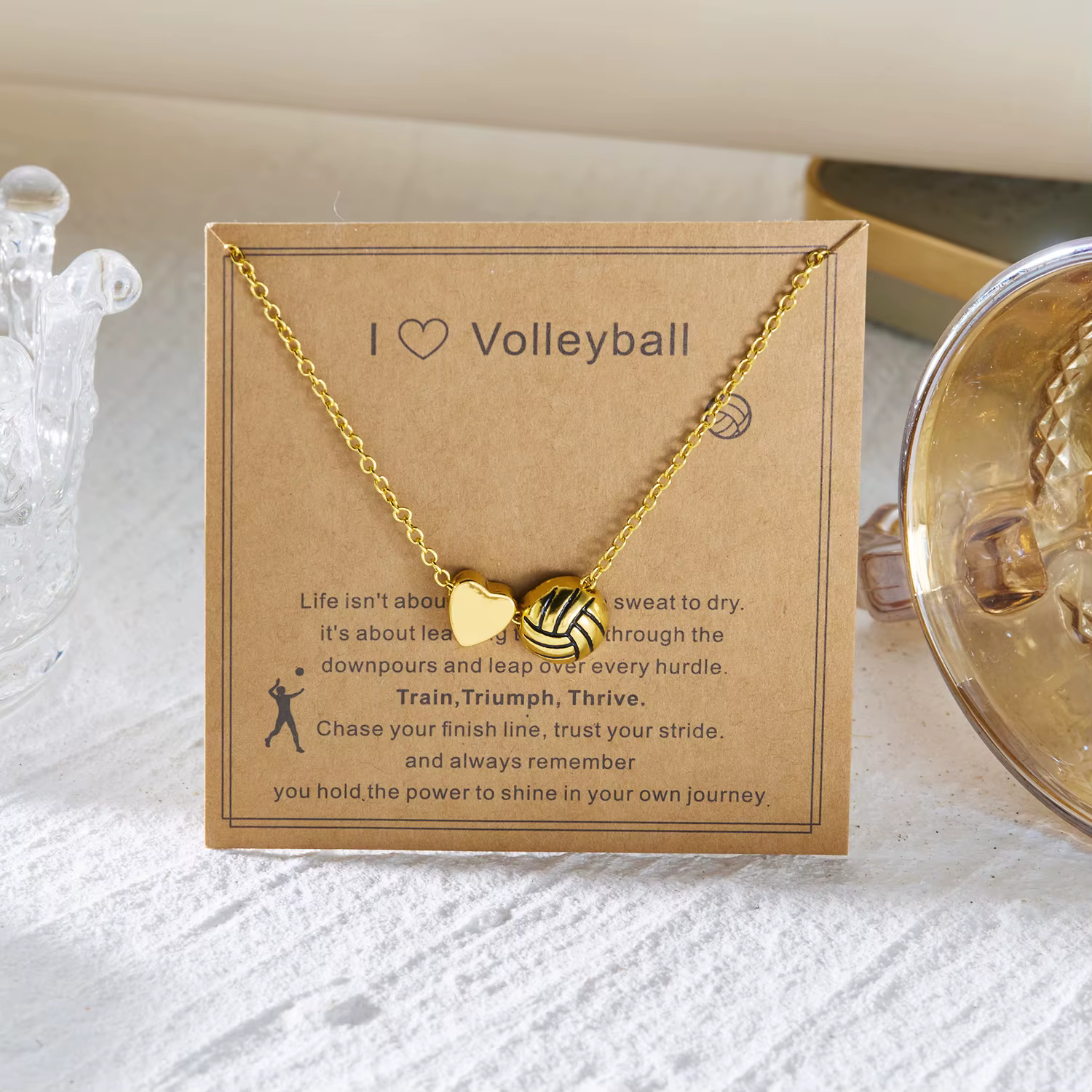 Collier Cœur de Basketball pour Femme, Cadeau pour Fan de Sport, Pendentif Chaîne Dorée Délicate, Bi