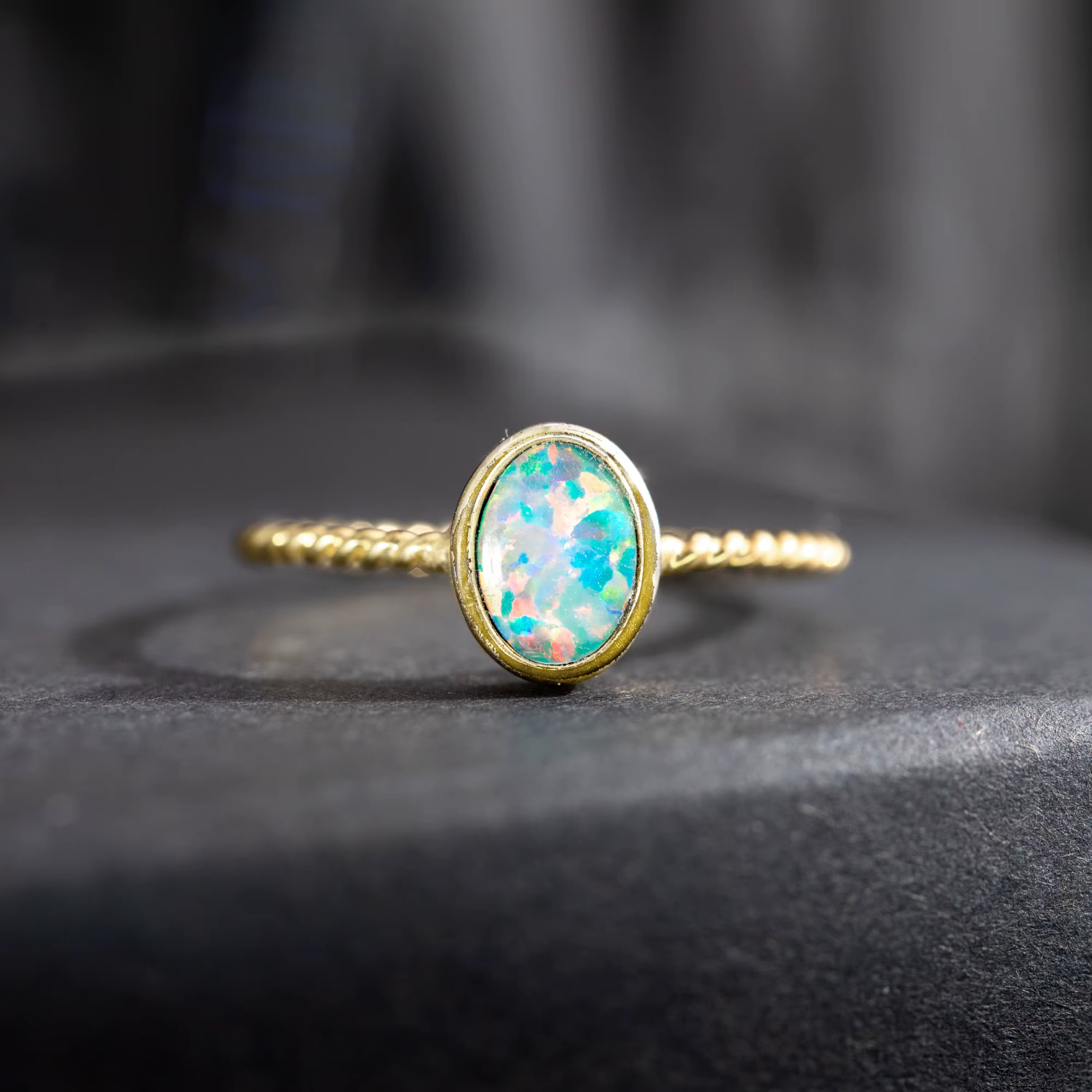Bague de mariage en opale blanche naturelle, coupe ovale, bagues Solitaire torsadées plaquées or uni
