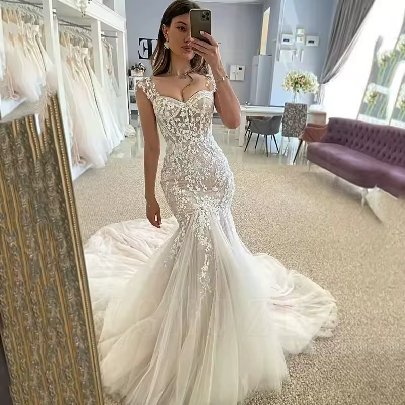 Robes de mariée vintage coupe trompette avec corset, appliques en dentelle, bretelles spaghetti, rob