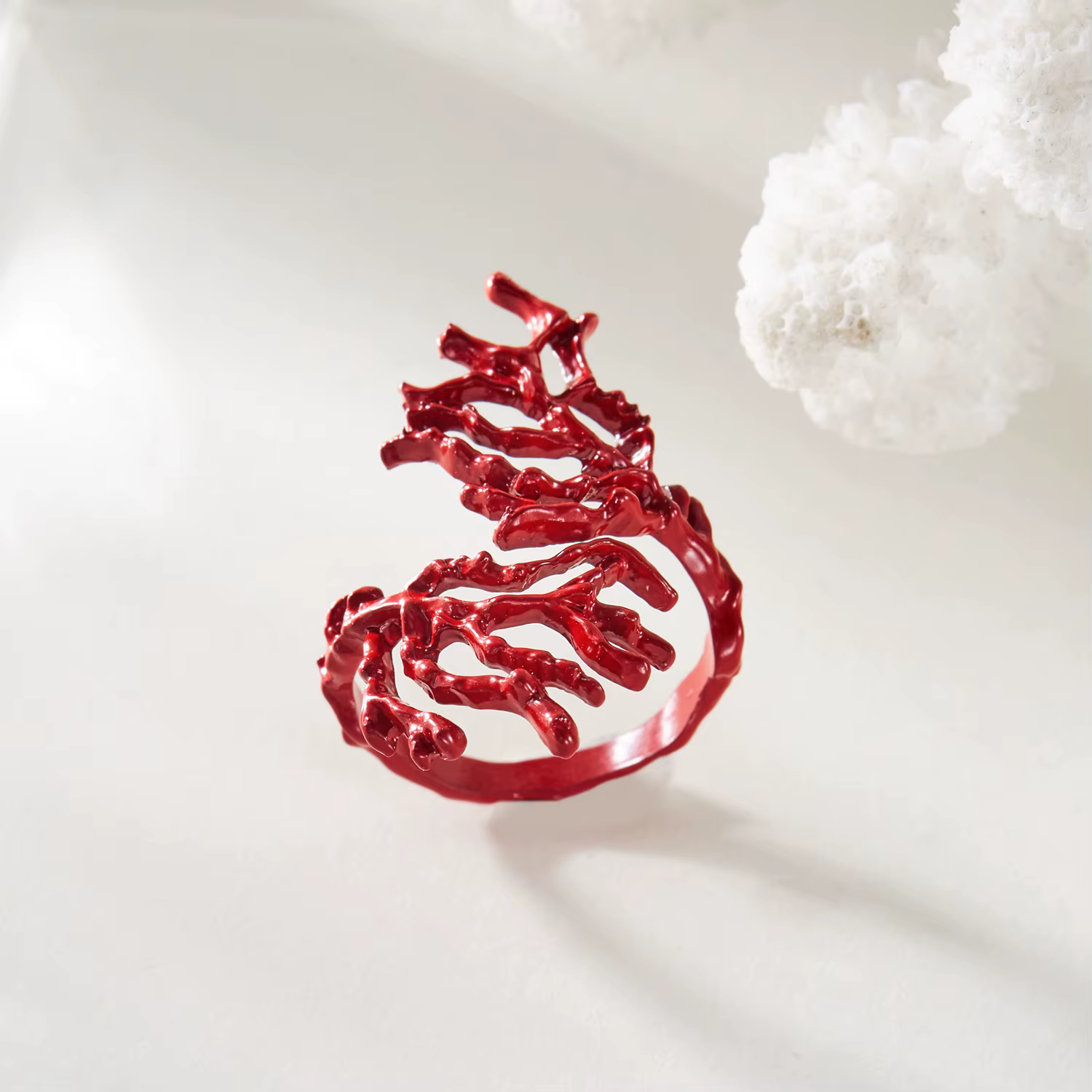 Bagues d'ouverture en forme de corail en métal de couleur rouge exagérée pour femmes, bague Punk géo