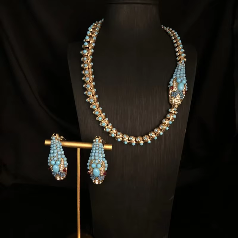 Parure de bijoux serpent en cuivre doré antique, style rétro, avec incrustations de turquoise, trava
