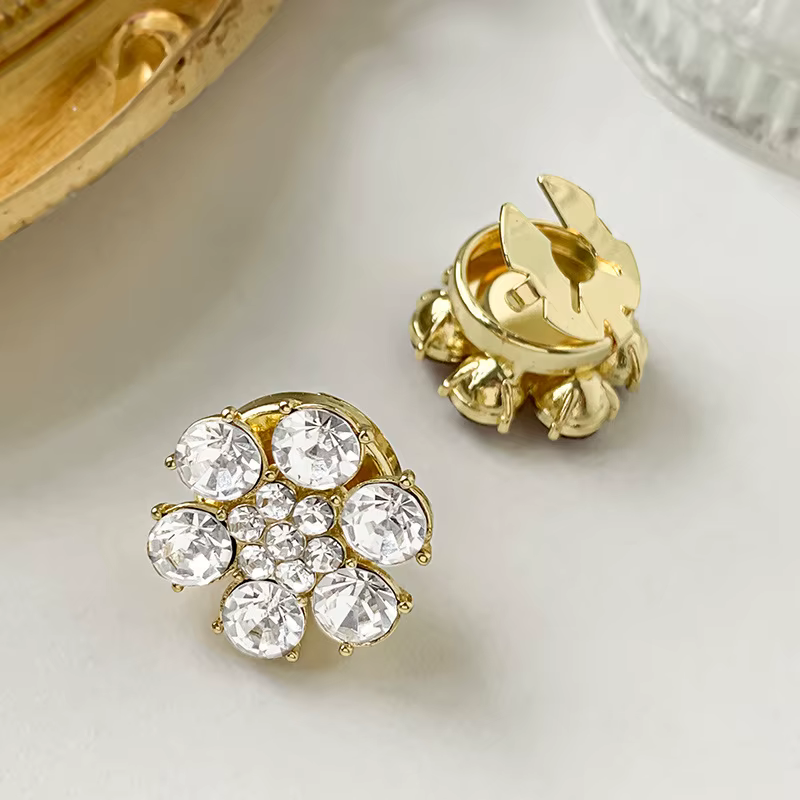 Boutons de manchette en métal strass fleur haut de gamme pour femmes, couvre-boutons de chemise, bou