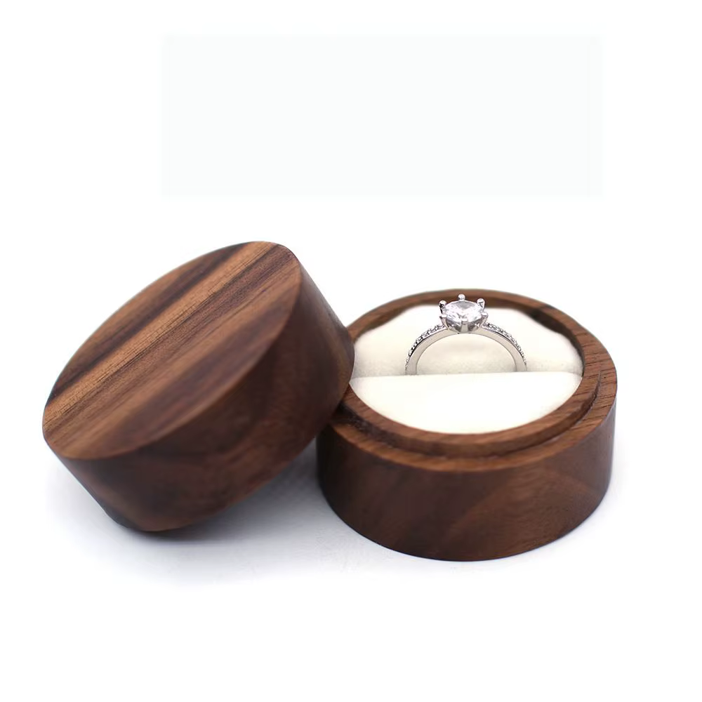 Cadeau rond cérémonie de fiançailles proposition boîte à bijoux boucles d'oreilles organisateur boît