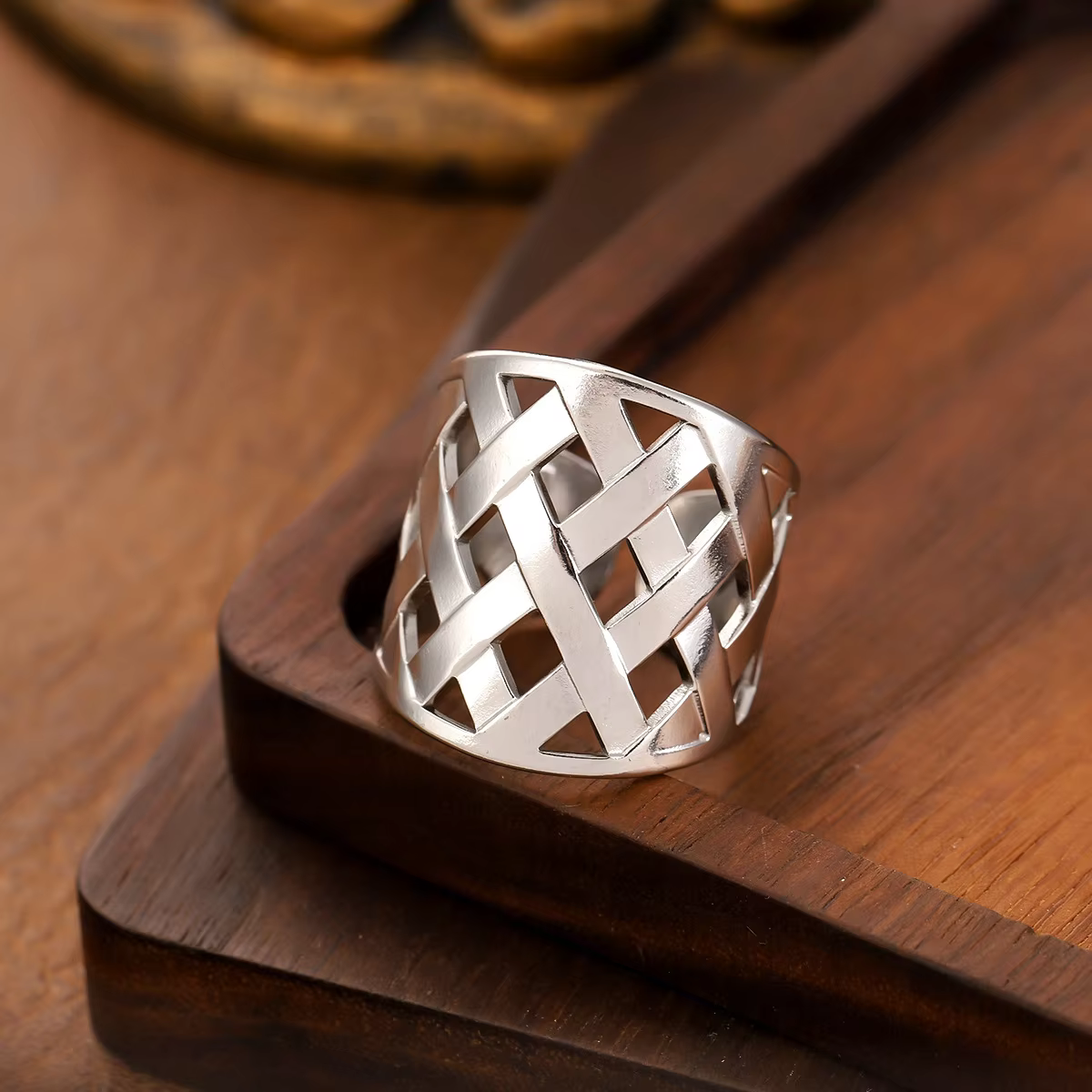 Bague en acier inoxydable plaqué or en maille tressée de luxe légère, métal lourd imperméable et ne 