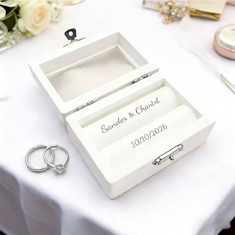 Boîte à alliances personnalisée avec le nom du couple, couvercle transparent en bois, porte-bague de