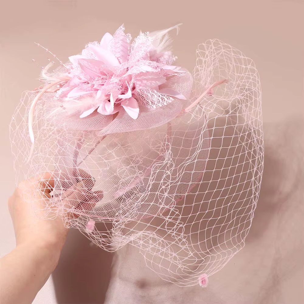 Voile de mariée élégant de style français, bandeau Hepburn, bandeau de mariée, fleurs, plumes, voile