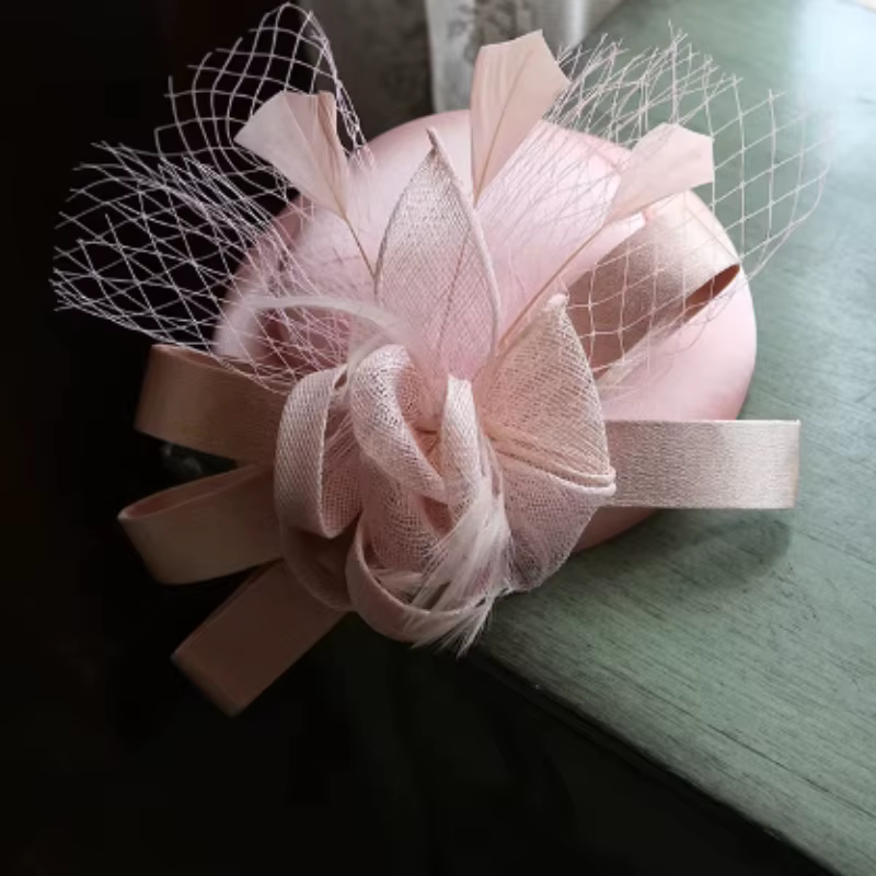 Robe de Princesse Rose Brodé à la Main pour Filles, Qualité Supérieure, Style Cendrillon, Idéale pou