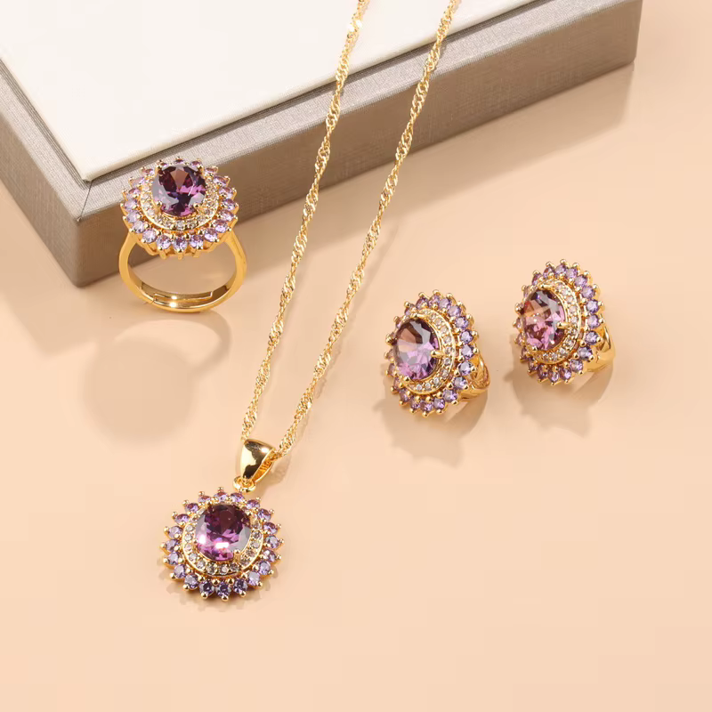 Ensemble de bijoux élégants en cristal d'améthyste, plaqué or 18 carats, collier, boucles d'oreilles