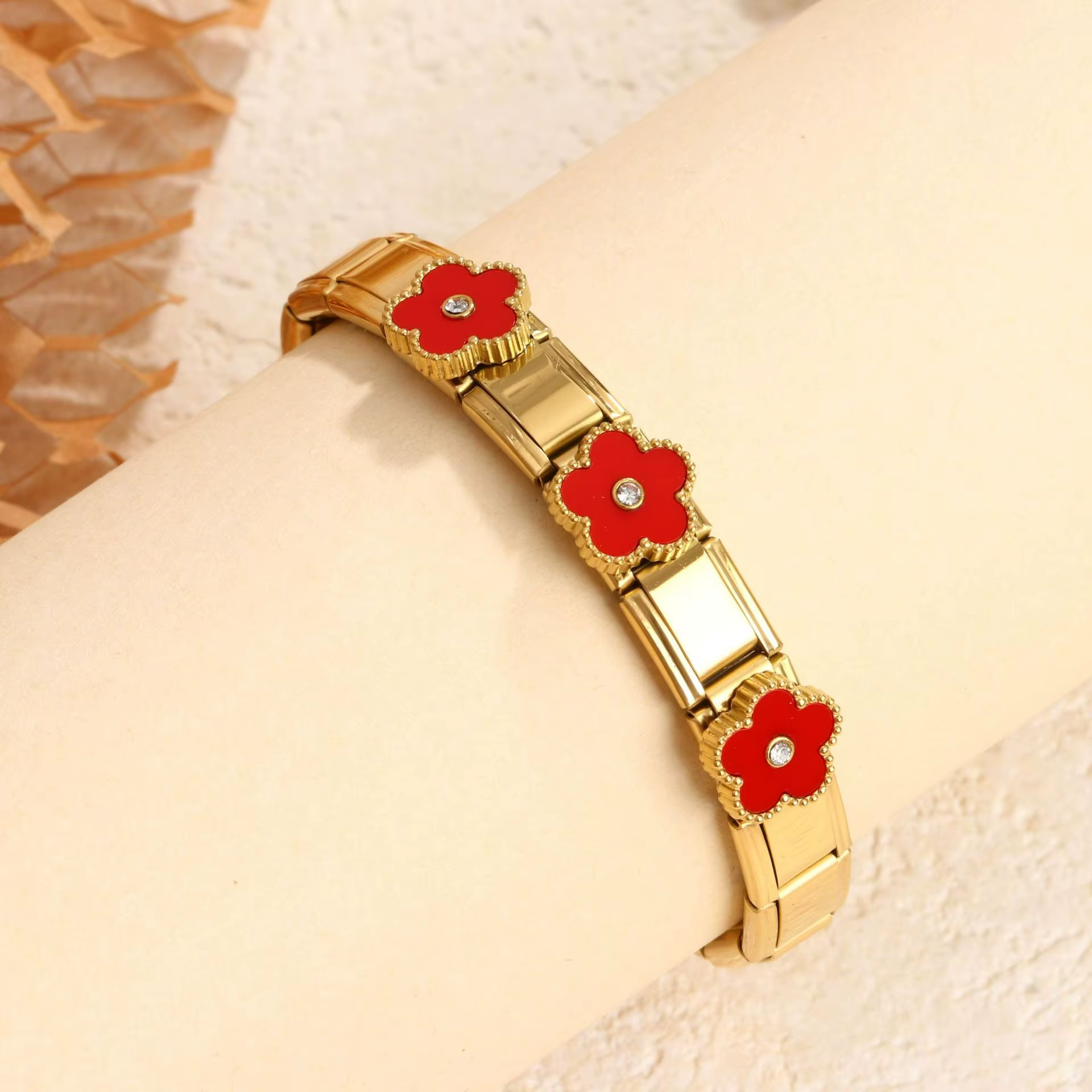 Bracelet en acier inoxydable extensible cinq feuilles fleur or/argent Bracelet Simple pour femme fil