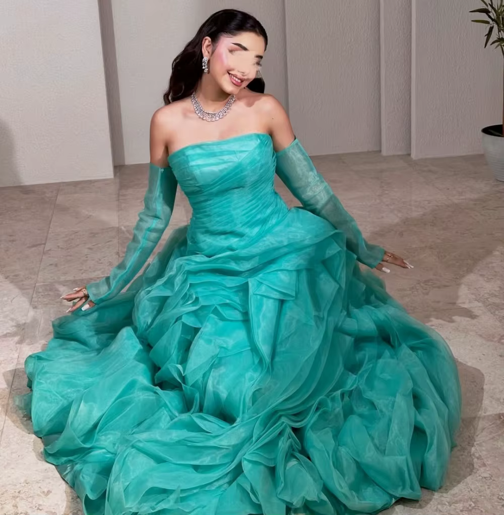 Robes de soirée formelles personnalisées de haute qualité pour banquets, robes de bal plissées éléga