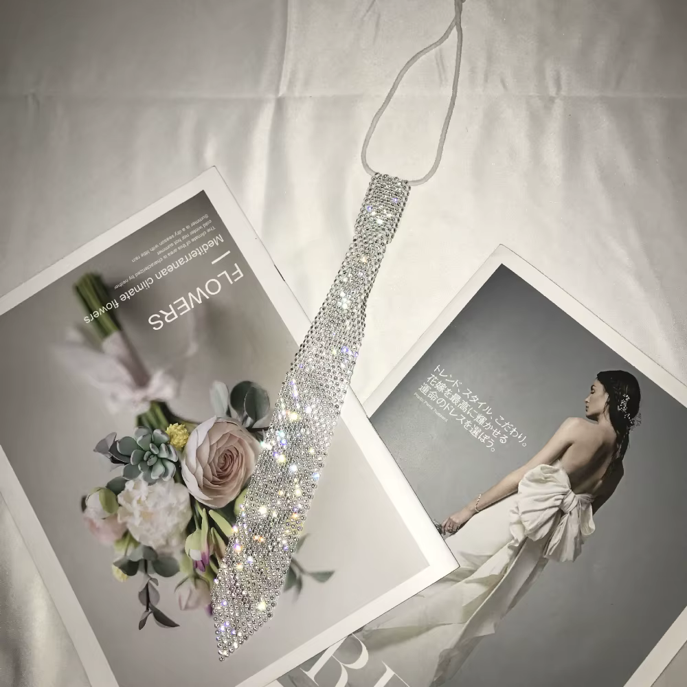Cravate en strass brillant pour femmes, réglable, mode luxe, cristal, accessoires bijoux pour Banque