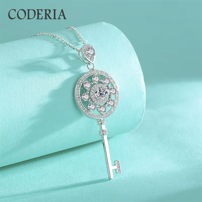 VVS1 D couleur 3EX coupe ronde 0.5 Carat Moissanite clé collier 925 en argent Sterling pendentif cla