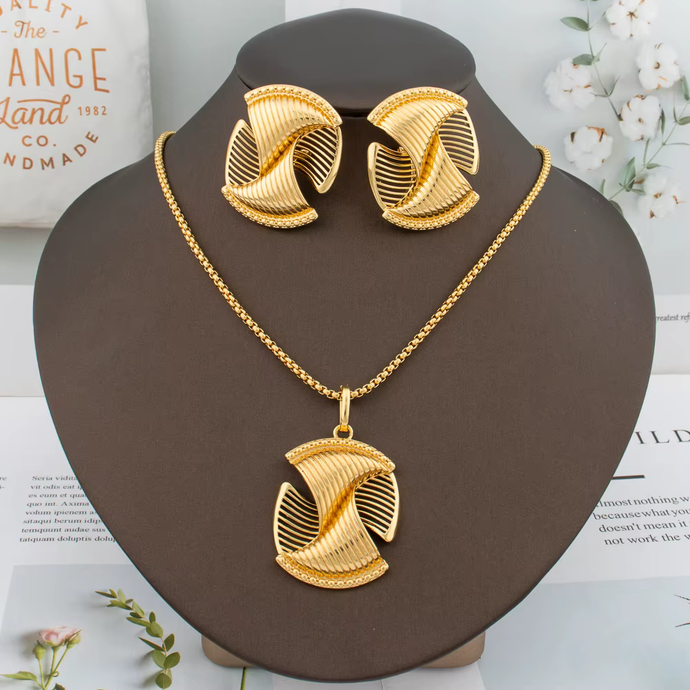 Ensemble de bijoux plaqués or pour femmes, collier, boucles d'oreilles et bracelet, accessoires de m