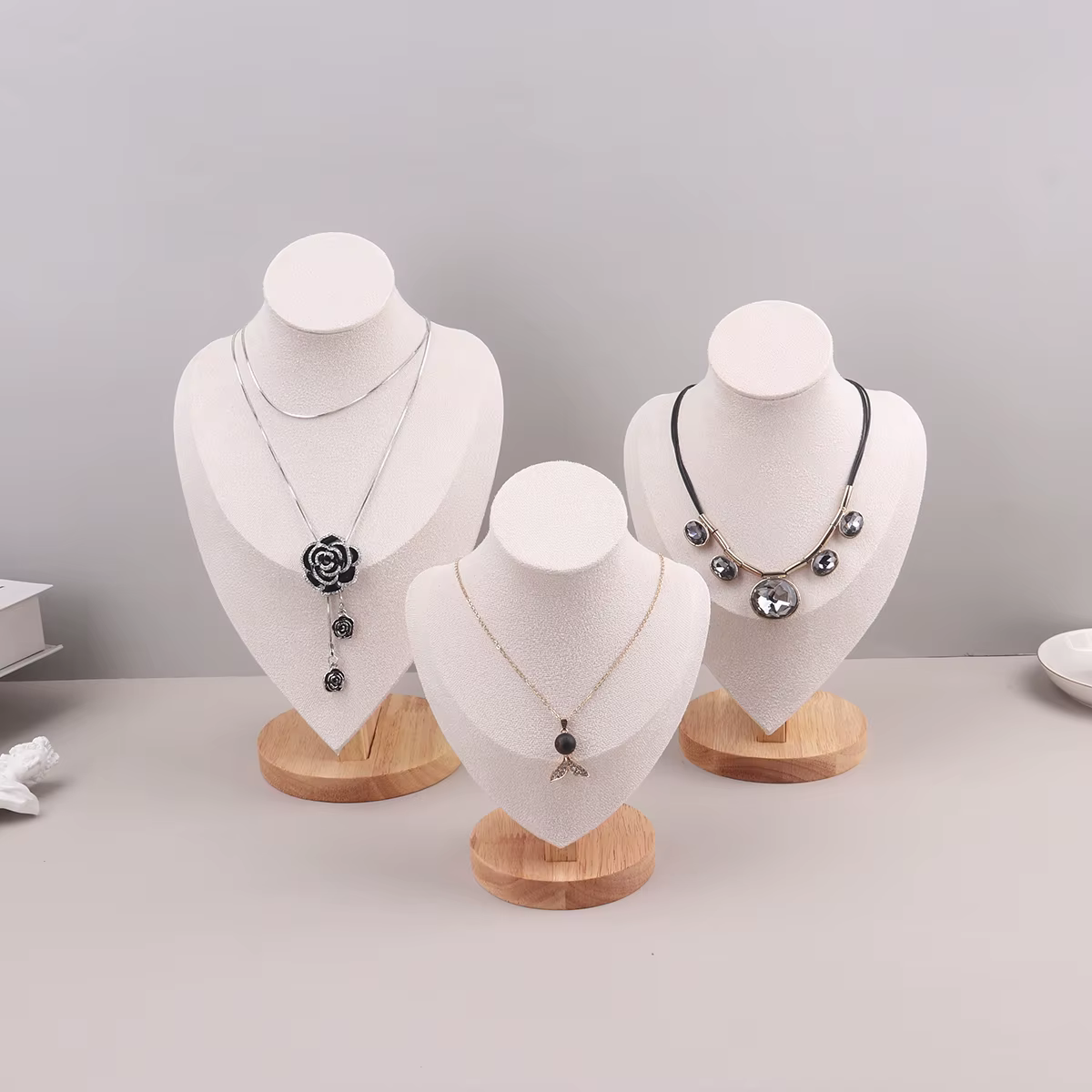 Présentoir de Bijoux en Velours avec Buste de Mannequin, Présentoir de Colliers et Pendentifs