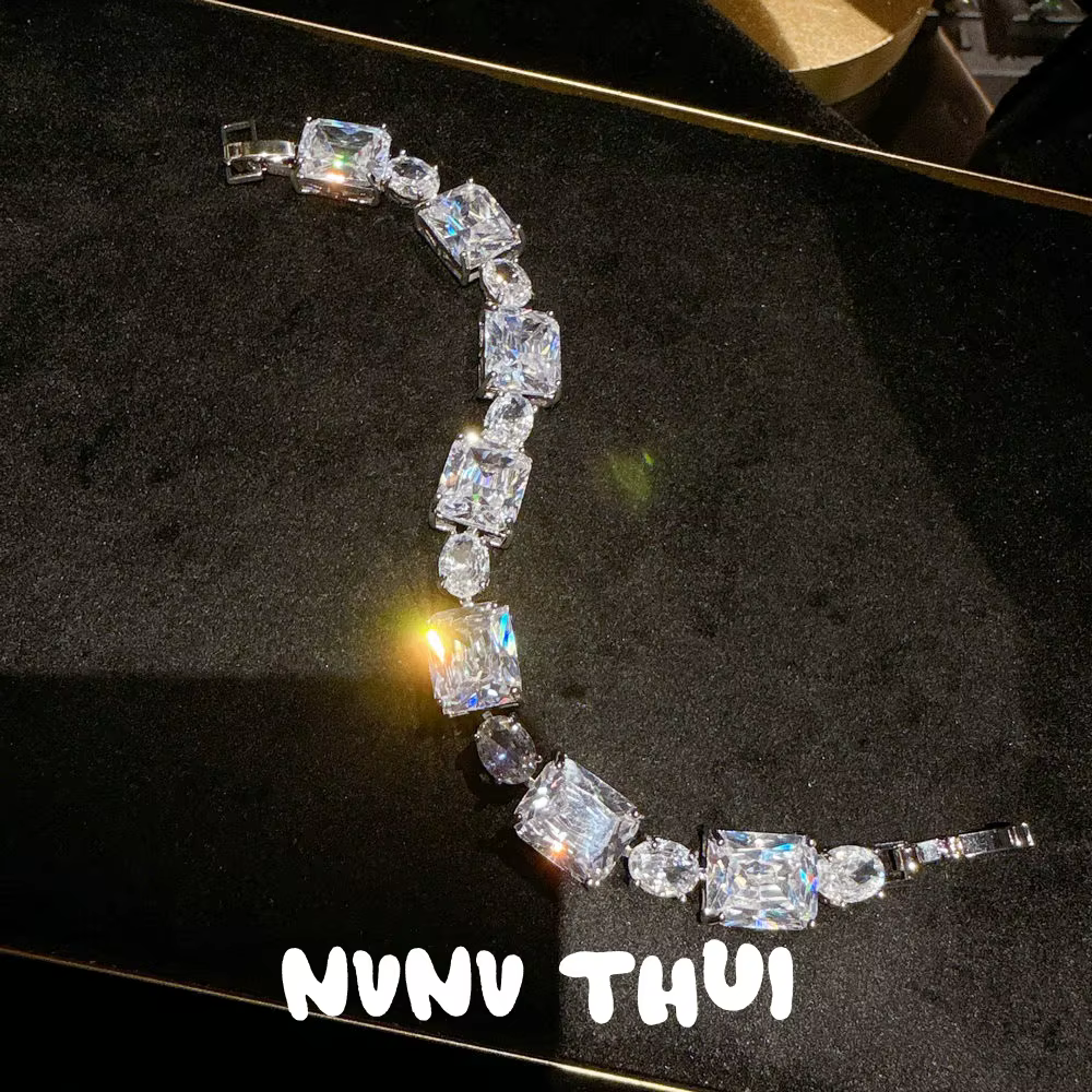 Bracelet Goutte d'Eau en Zircon Rose Princesse Autrichienne – Bijou Élégant