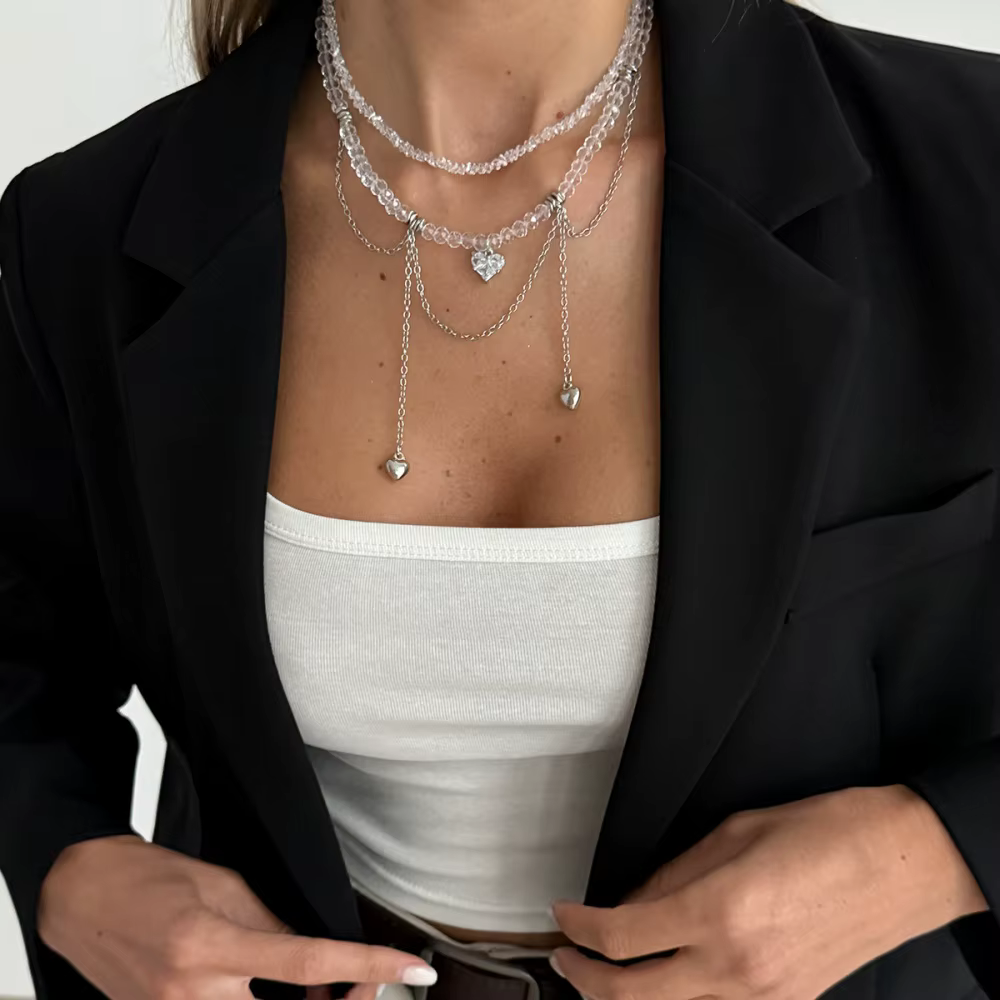 Collier gothique avec pendentif en forme de lune et de dents d'amour pour fille, bijoux à breloques 