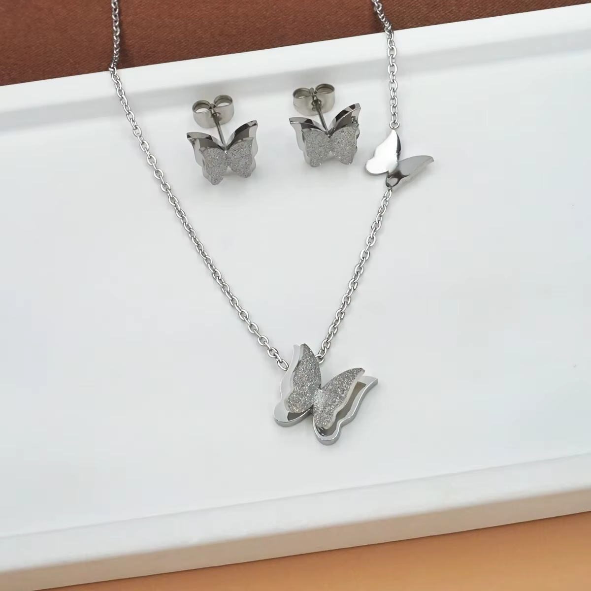 Cadeaux de Saint-Valentin pour femmes, ensemble de boucles d'oreilles et collier papillon sablé, fêt