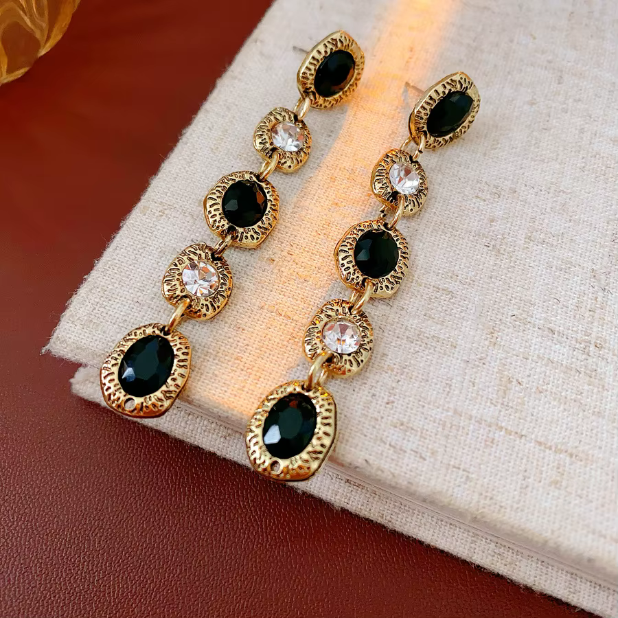 Colliers ras du cou ovales rétro avec strass pour femmes, style palais, pendentifs géométriques, bou