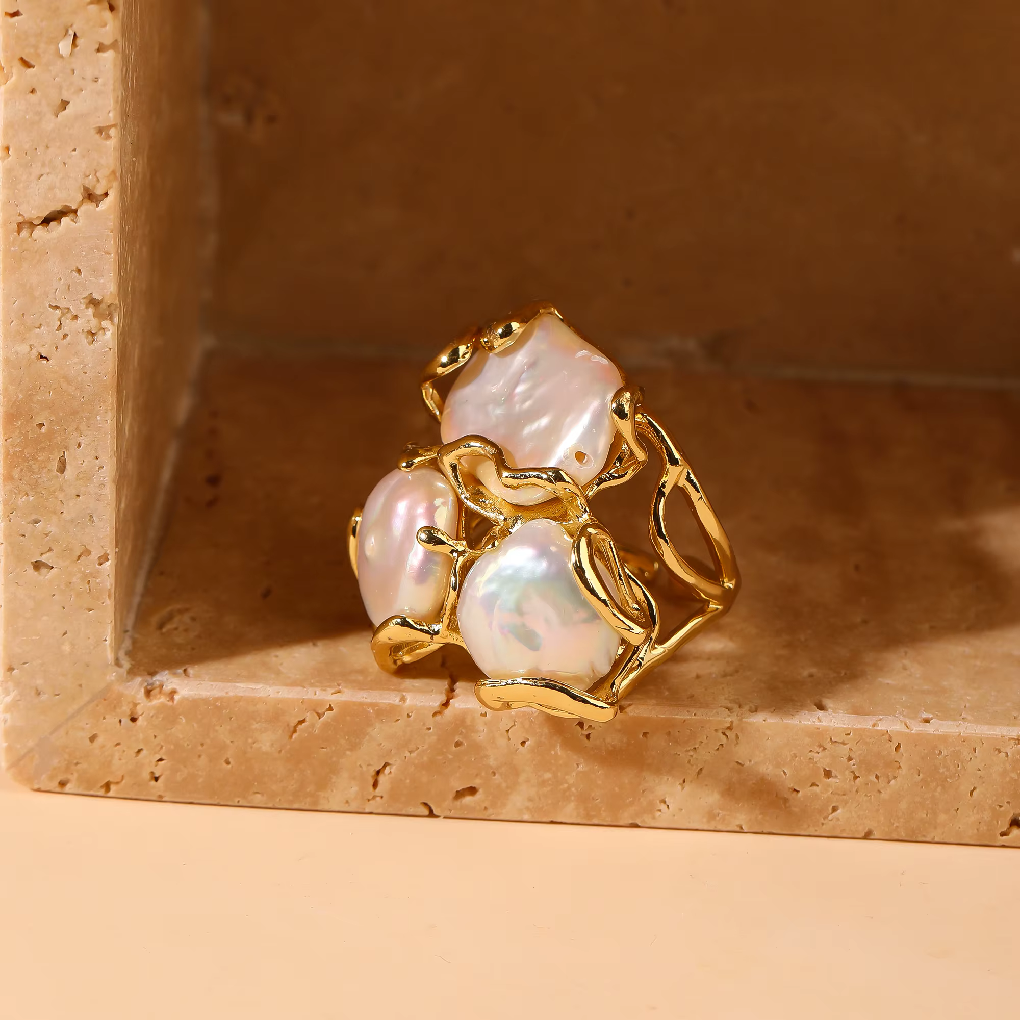 Bagues à trois perles plaquées or, anneau de perles d'eau douce baroques naturelles de haute qualité