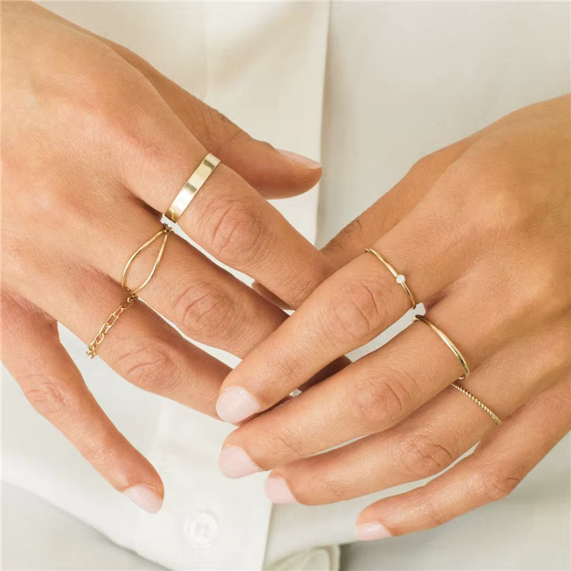 Bague en or rempli d'opale minuscule pour femme