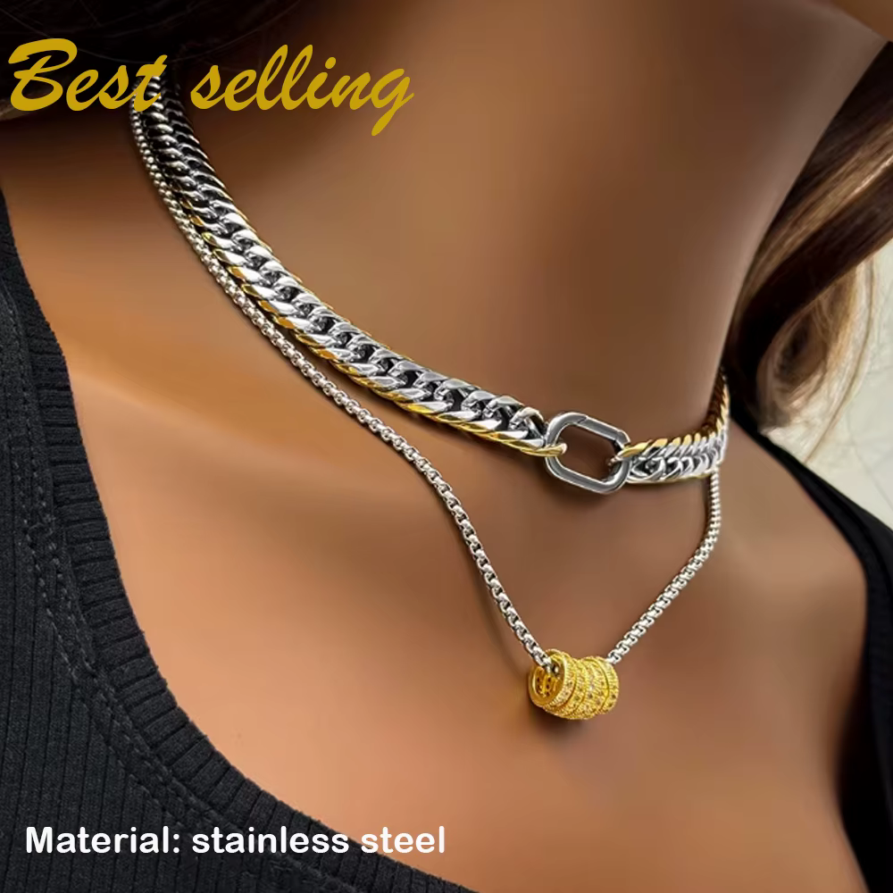 Collier à breloques en acier inoxydable plaqué or 18 carats