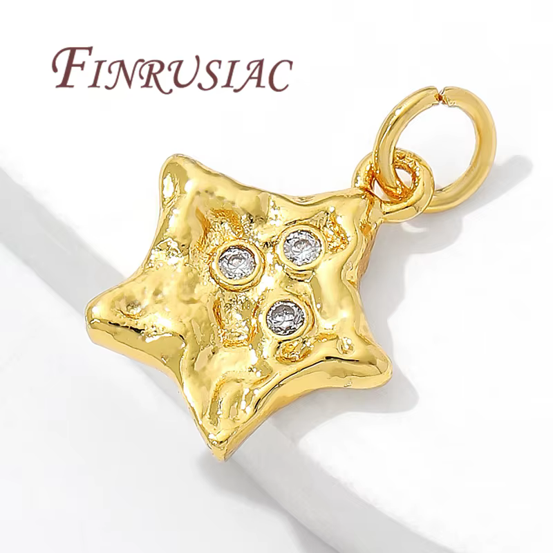 Breloques étoiles plaquées or 18 carats pour bijoux
