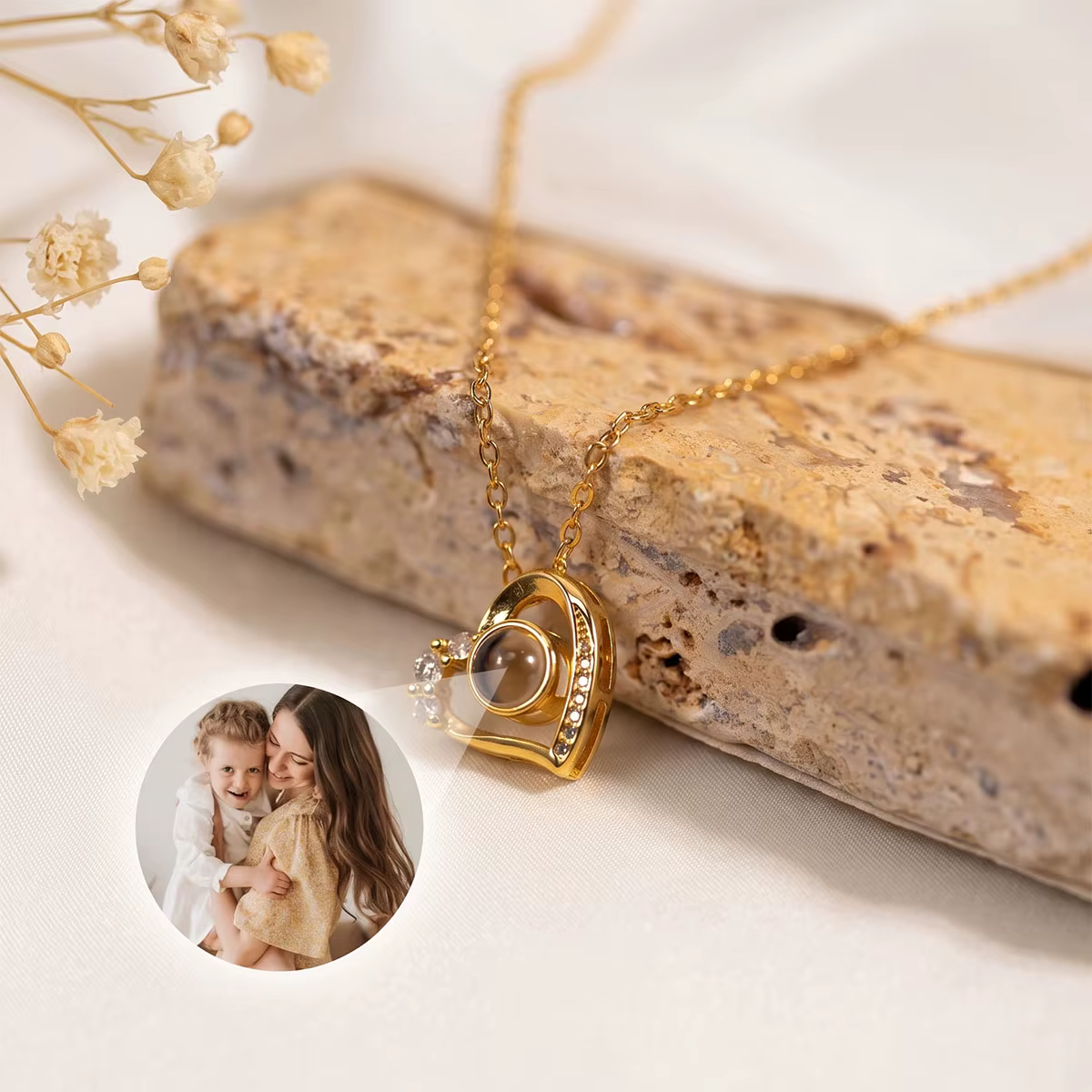Collier avec pendentif en forme de cœur